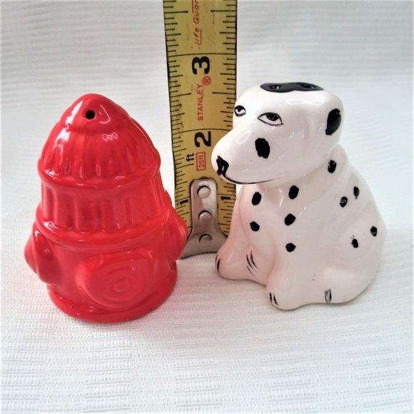Salt & Pepper Shakers Dalmation Dog Red Fire Hydrant Set Vintage Retro - Picture 4 of 7